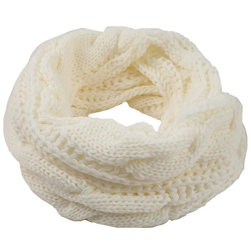 Cable Knit Loop Scarf in White