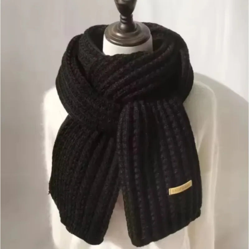 Chunky Knit Scarf in Black